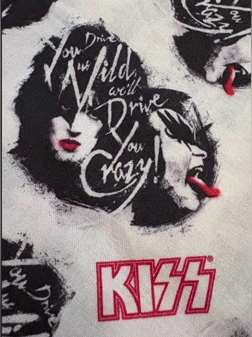 Discontinued 10 yards bolt KISS fabric sewing material new​ rock gene band